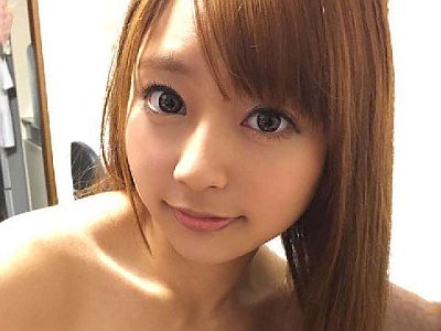 〚素人企画〛１９歳可愛過ぎる現役JDと自宅ハメ撮りして美乳を吸って手マンでアクメ♬♬亀頭舐めフェラでご奉仕させて騎乗位挿入